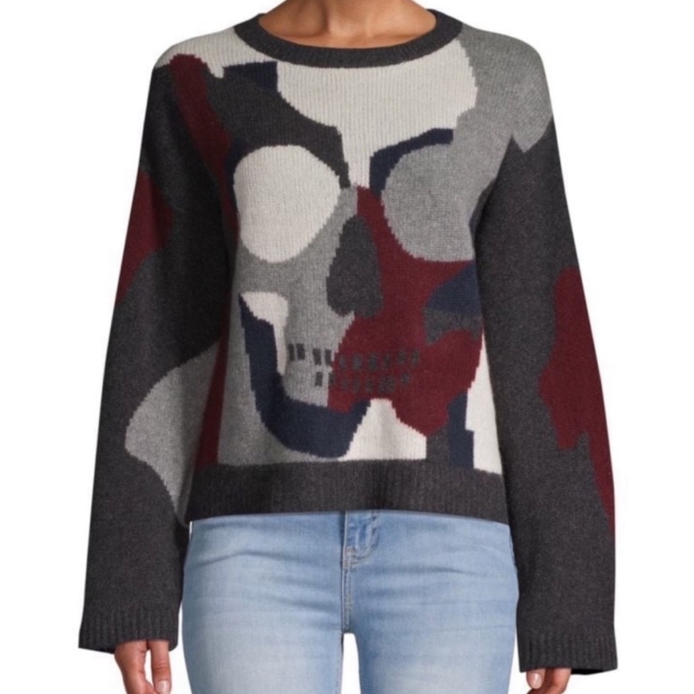Skull Cashmere Serrano Skull
Camouflage Wool Sweater Size Medium